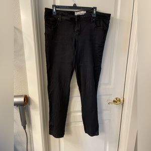 Torrid size 18S black skinny jeans.
